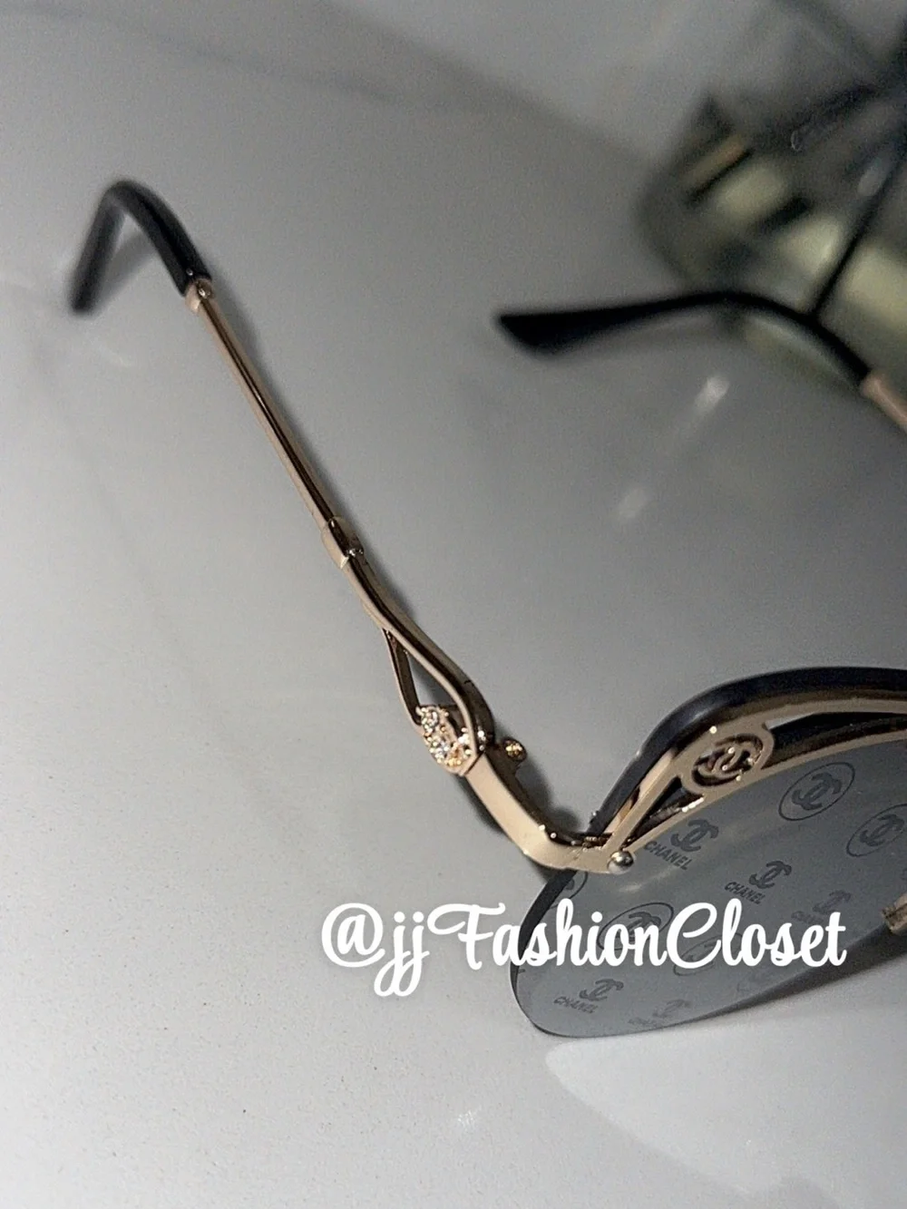 Ccute Gold Round Logo Sunglasses - Gold Frame, Silver Lenses